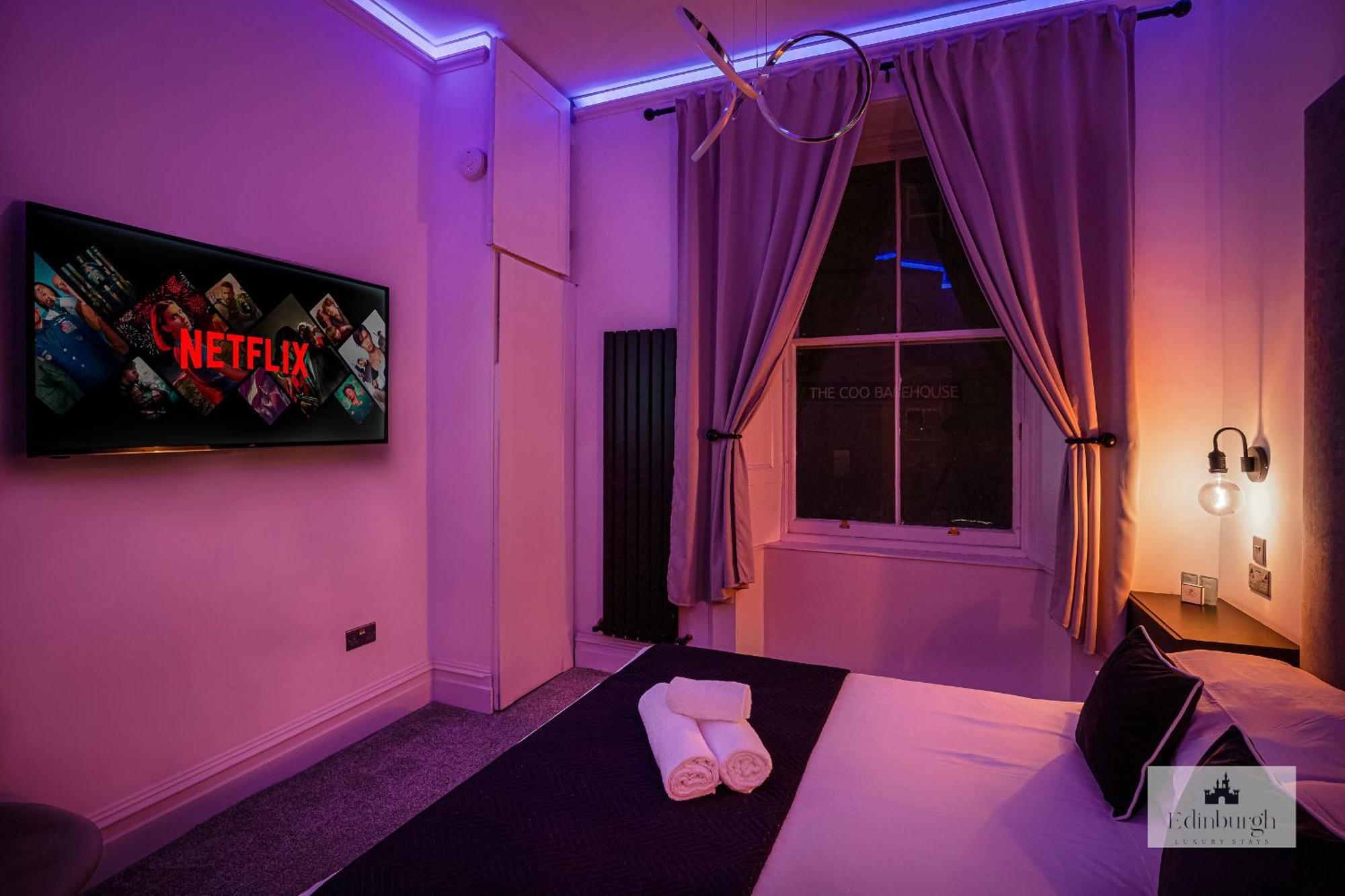 Deluxe 2Br Apartment By The Castle — Photos 3